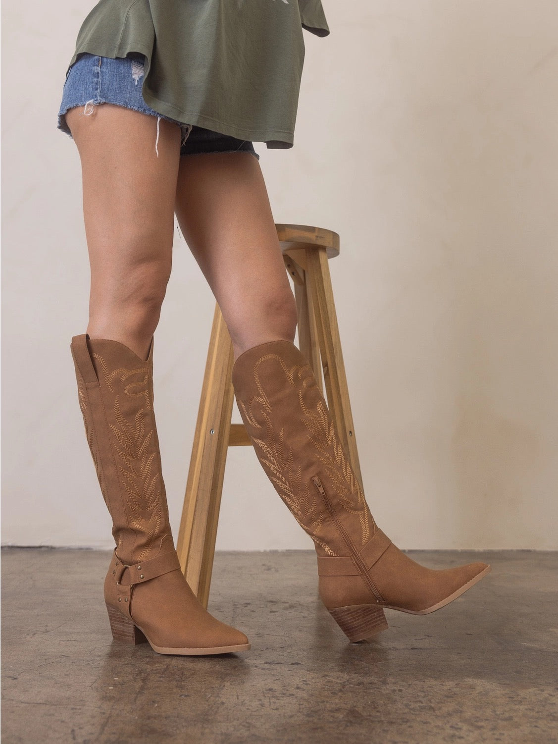 Oasis Society Faye Brown Boots