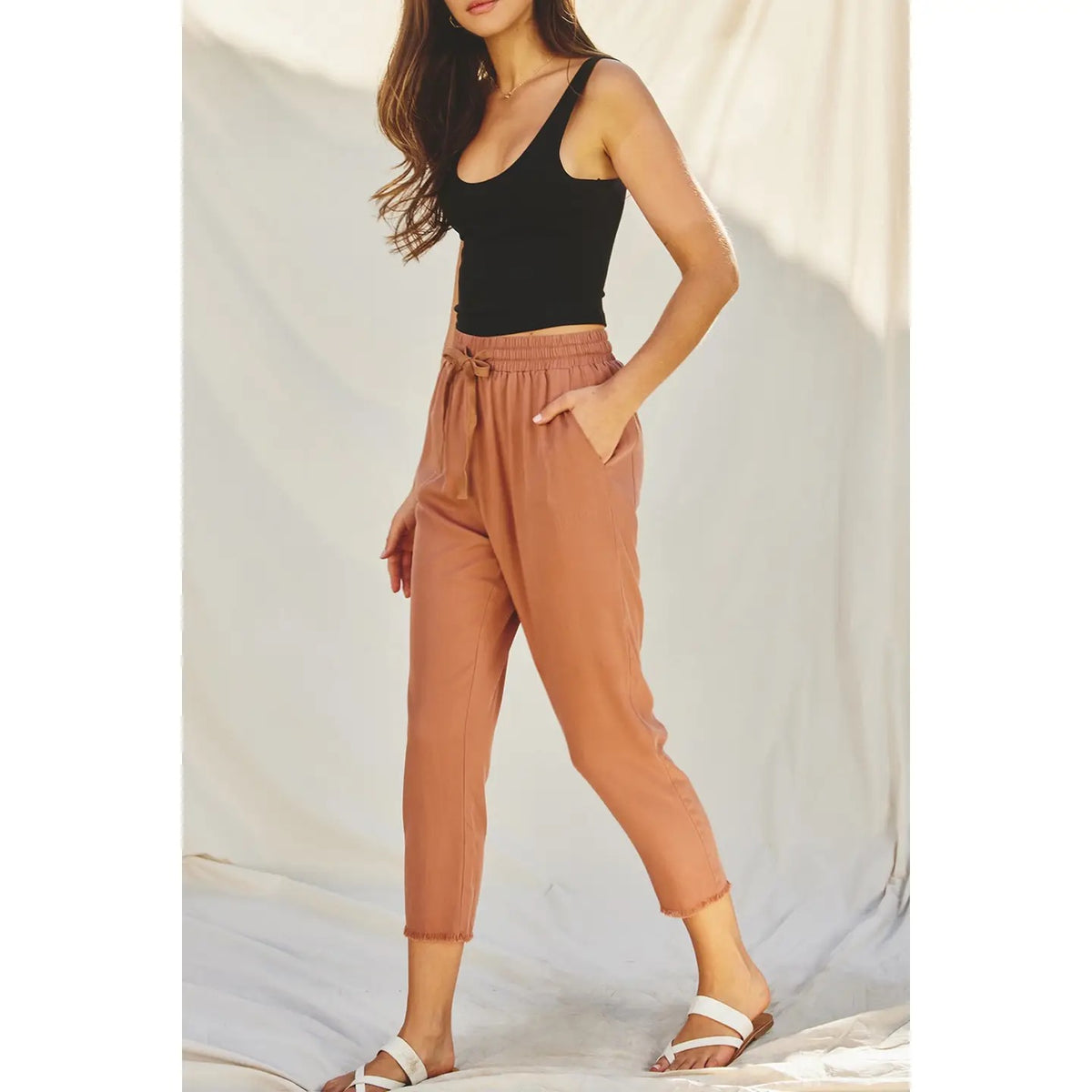 Dress Forum Cropped Tank in Black