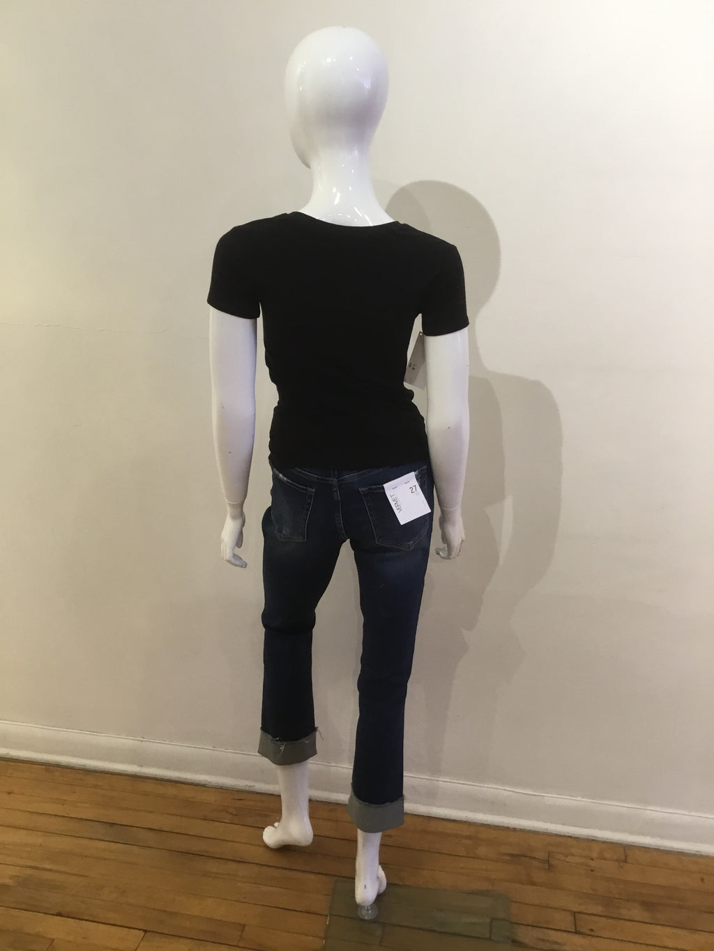 Popular 21 v-neck