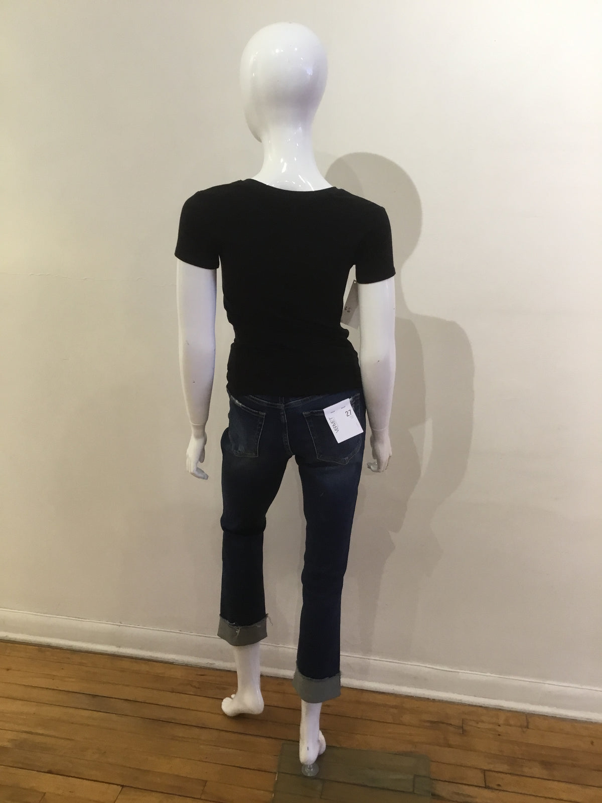 Popular 21 v-neck
