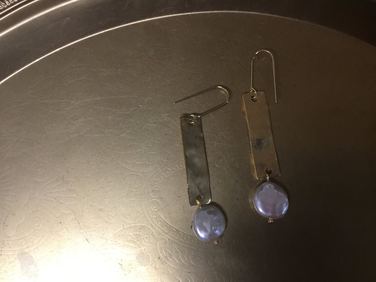 KDM Jewelry Metal Rectangle Pearl Earrings