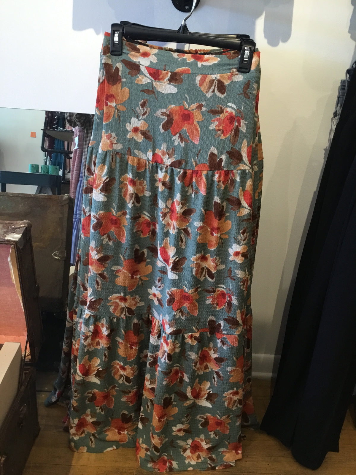 Limited floral skirt