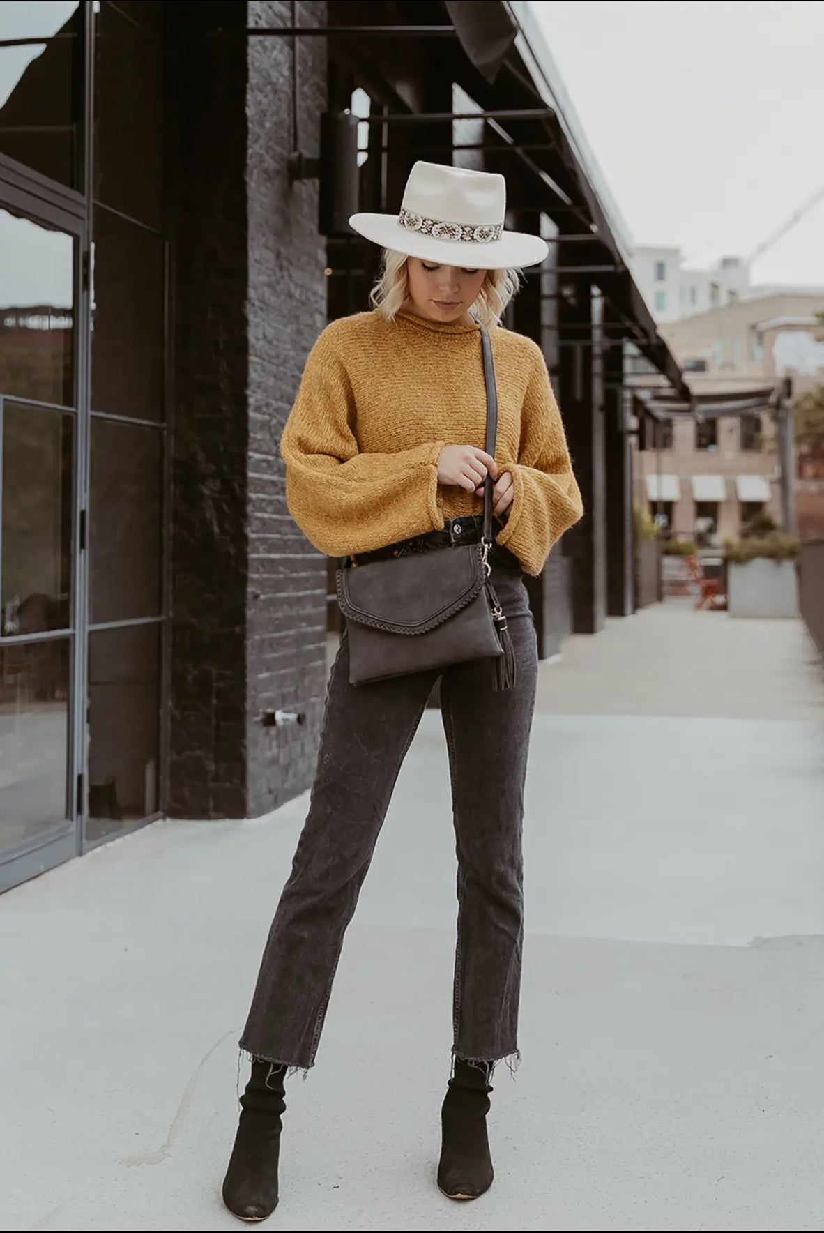 Jen & Co Crossbody Flap Over Purse in Charcoal Gray
