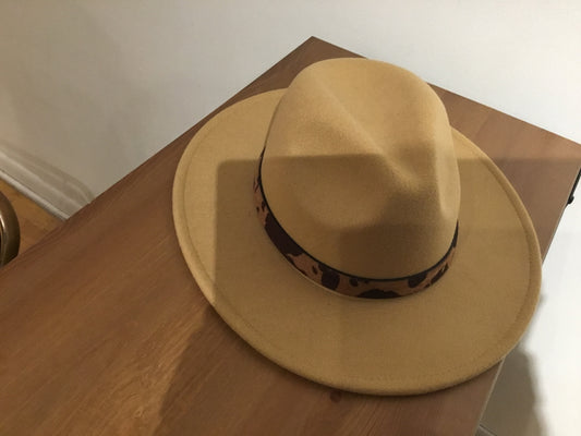 Cheetah print wide brim hat