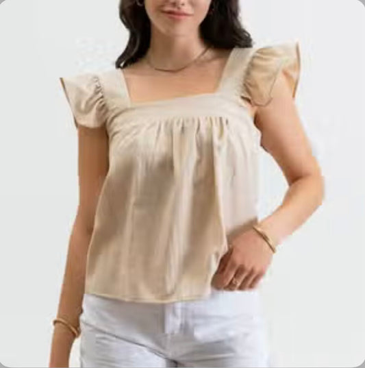 E&M ruffle sleeved top