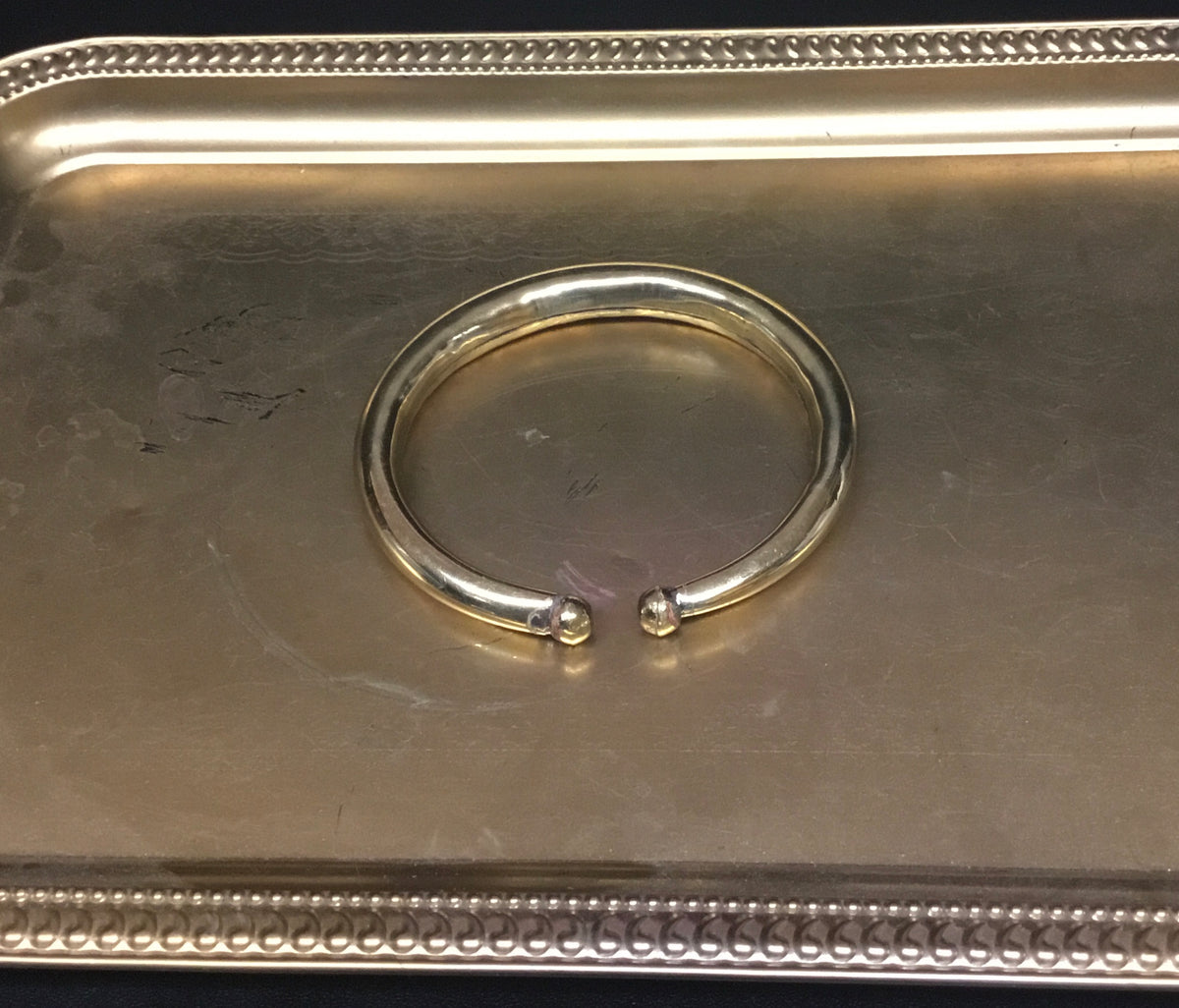 Gold bangle