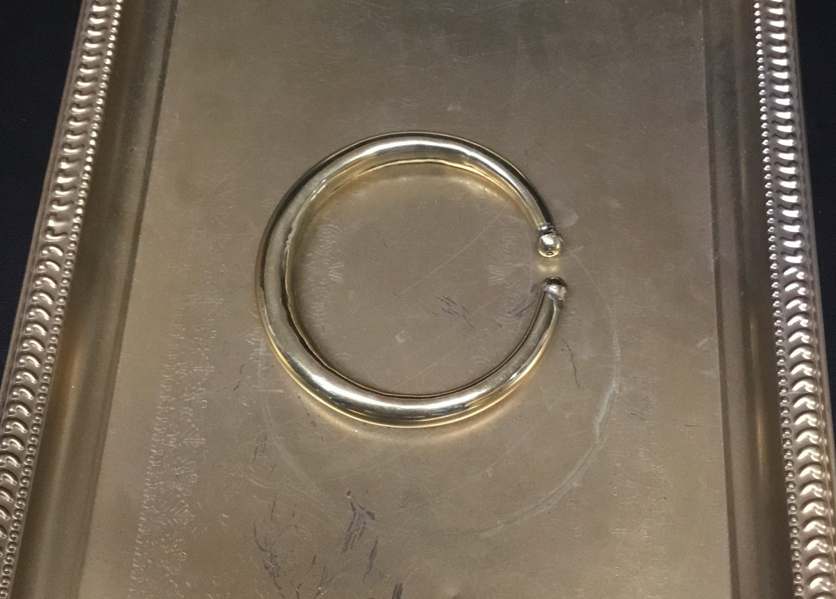 Gold bangle