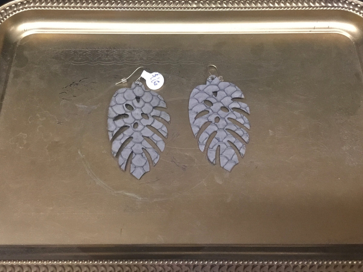 Palm leaf earrings
