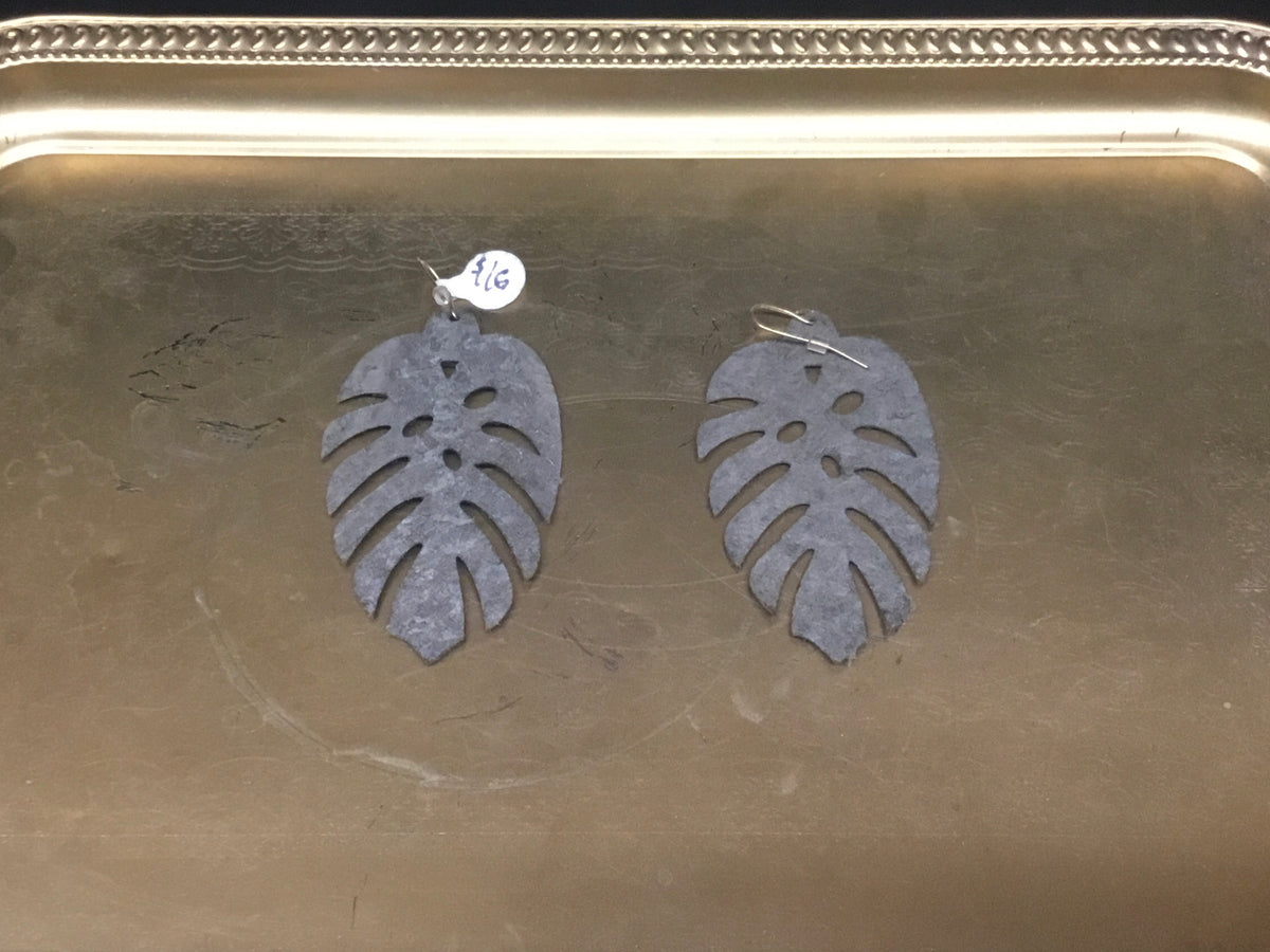 Palm leaf earrings