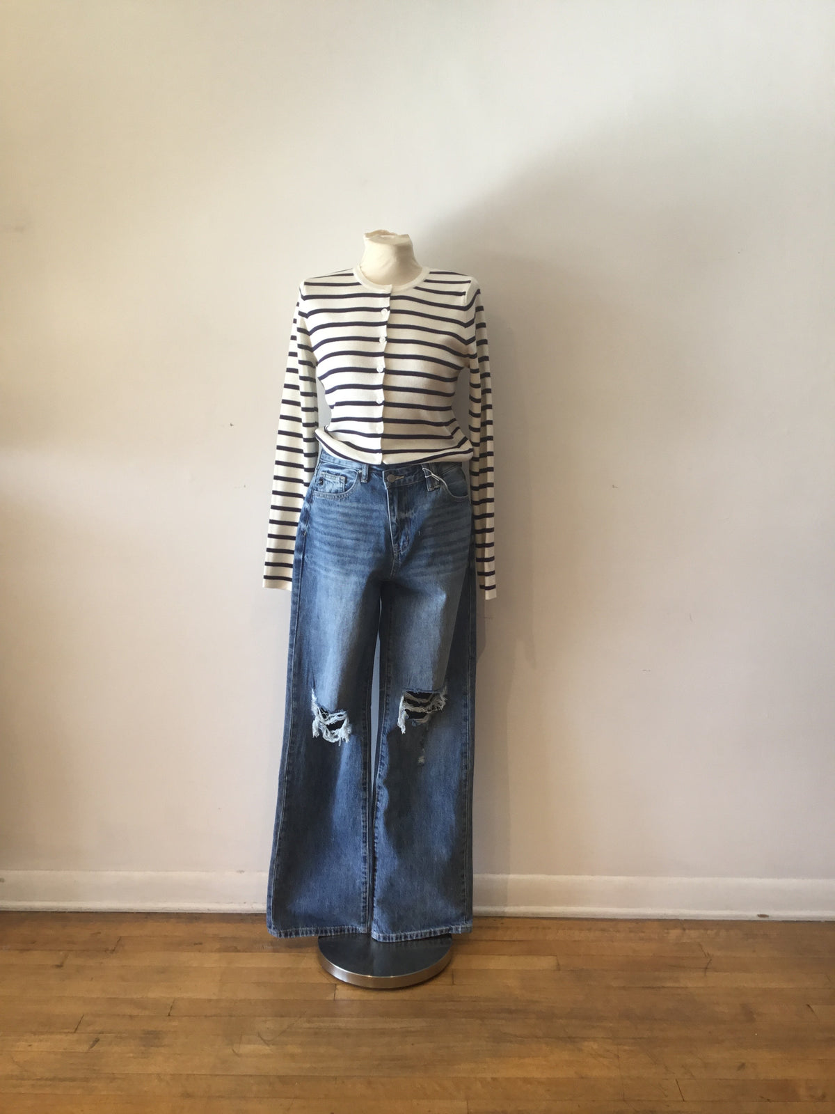KanCan Essentials Open Pack Cosmo High Rise 90’s Criss Cross Straight Jeans