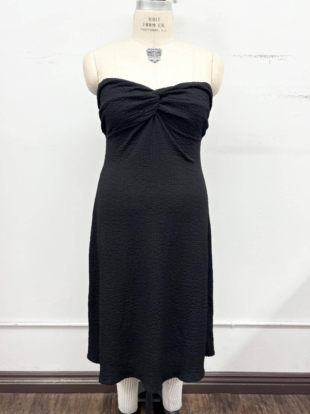 Plus Size Crinkled Knit Strapless Midi Dress 2